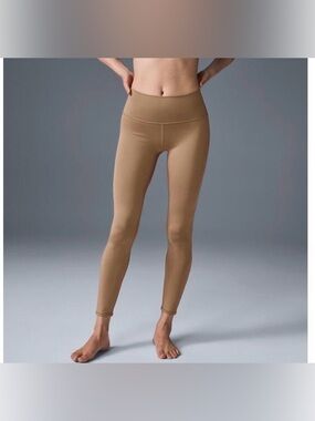 ALO Yoga Toasted Almond High-Waist 7/8 Legging size M NWT